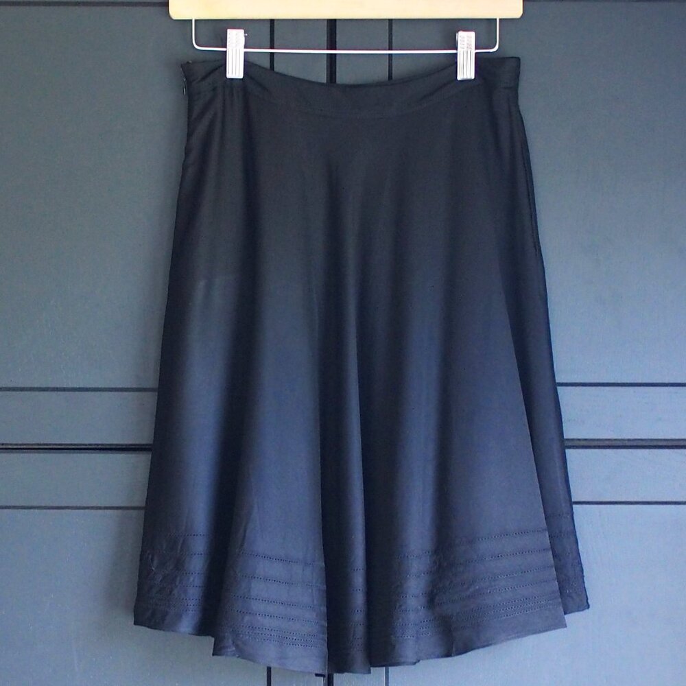 Tommy Hilfiger | Gorgeous Flowy Black Skirt